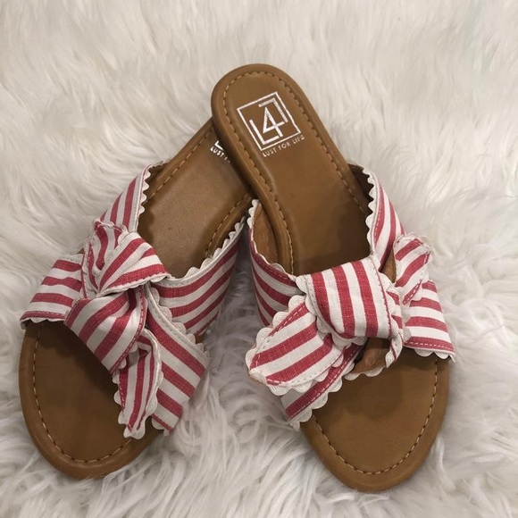 Shoes - NWOB Lust for Life Sandals